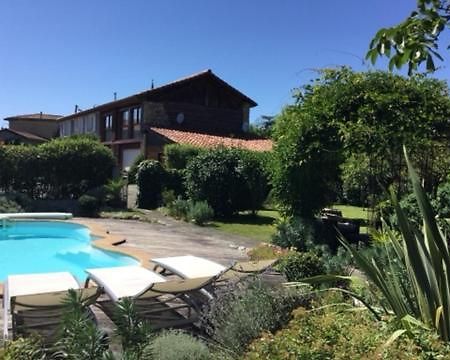 Loft Atypique Bed & Breakfast Villeneuve-de-Riviere Luaran gambar
