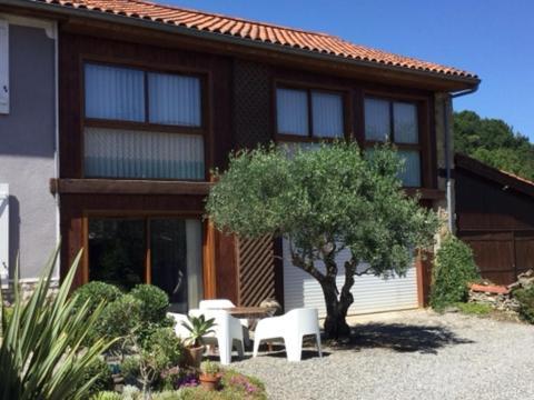 Loft Atypique Bed & Breakfast Villeneuve-de-Riviere Luaran gambar