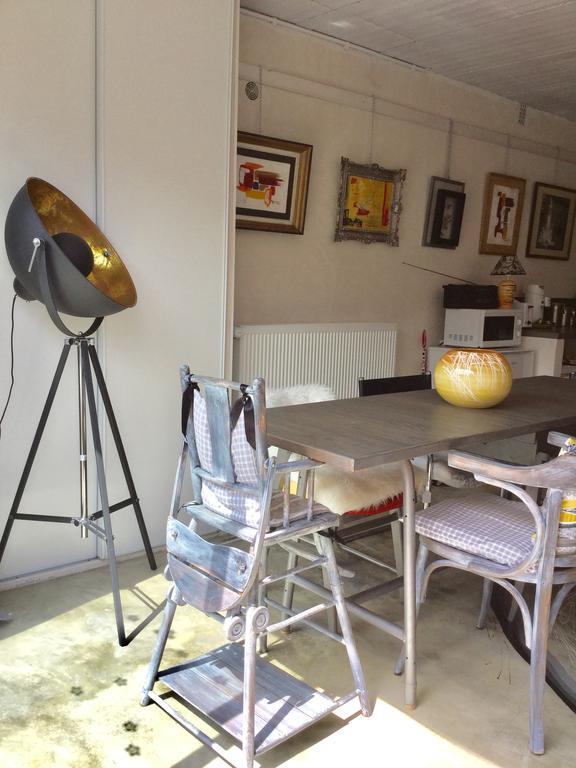 Loft Atypique Bed & Breakfast Villeneuve-de-Riviere Luaran gambar